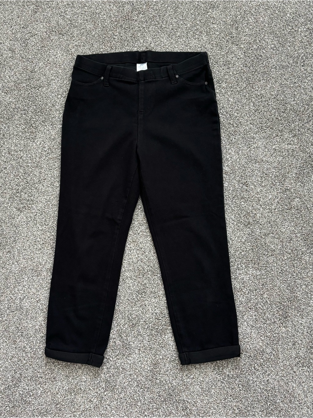 Time and Tru Black Stretch Cuffed Capri Pants Size M 8-10